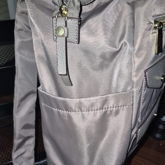 Gray Modern Backpack with Structured Design - Picture 3 of 4